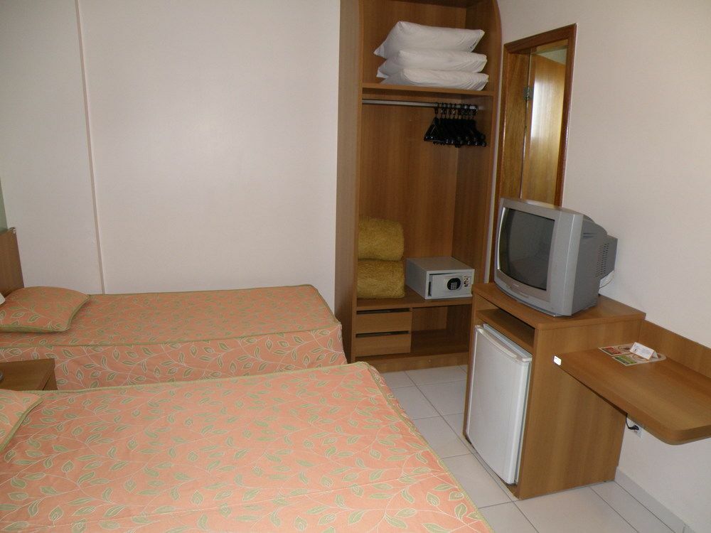 Golden Dolphin Grand Hotel Suite Particular كلدس نوفاس المظهر الخارجي الصورة
